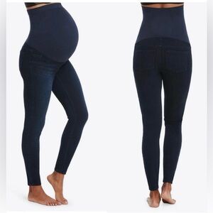 SPANX®
Mama Maternity Jean-ish™ Ankle Leggings- M medium. Color: Twilight Rinse